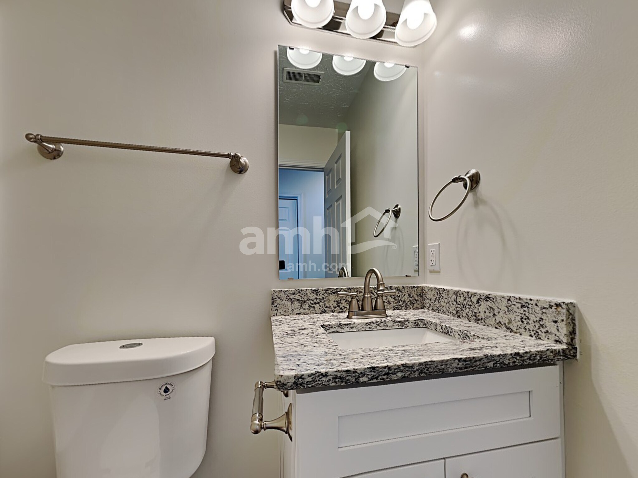 Building Photo - 5810 Matalin Ln