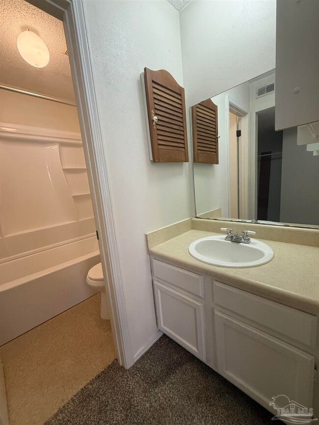 Building Photo - 3004 Cedarwood Village Ln