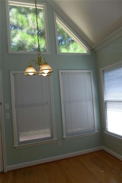 Building Photo - 4710 Fairway View Ct