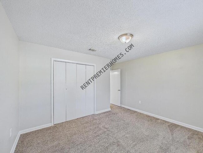 Building Photo - 8708 Patricia Lynn Ln