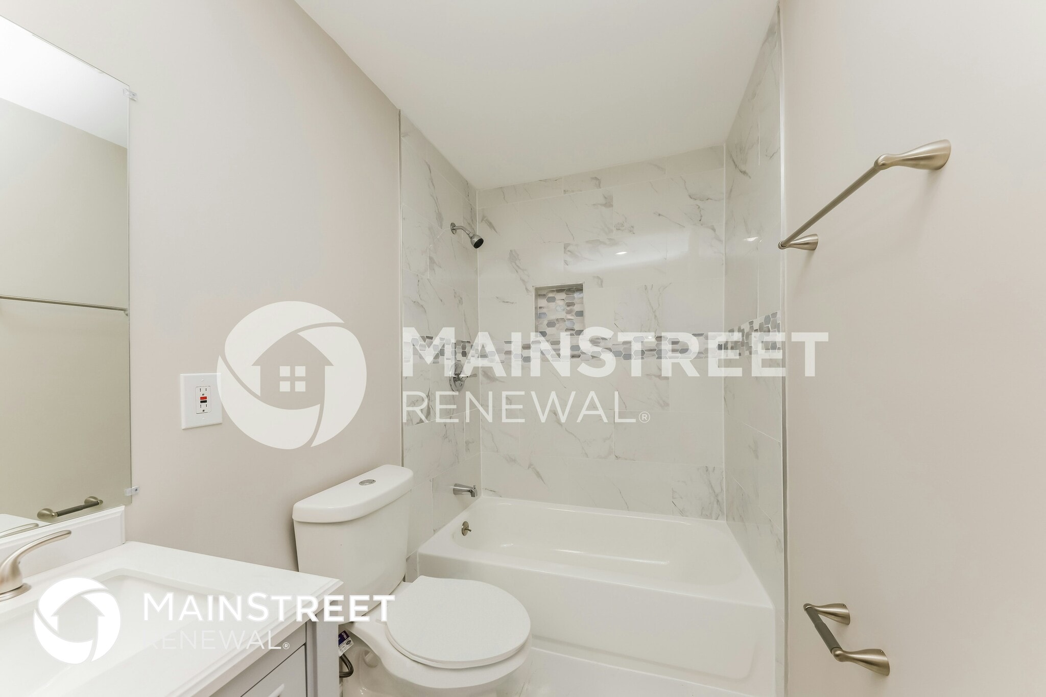 Building Photo - 3539 Meadowview Dr