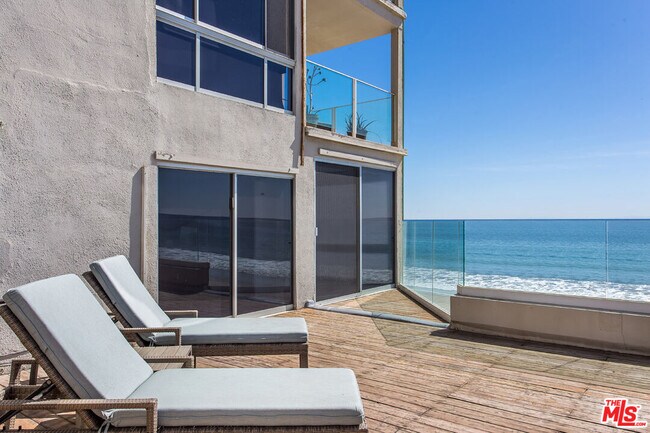 Building Photo - 22548 Pacific Coast Hwy