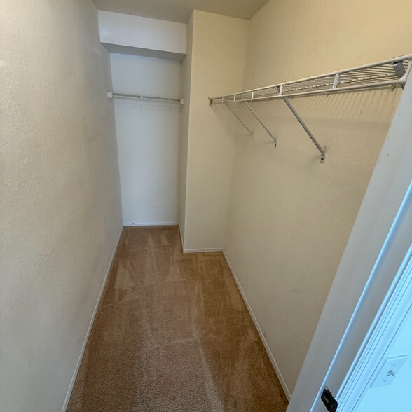 Building Photo - 36027 Deer Creek Dr