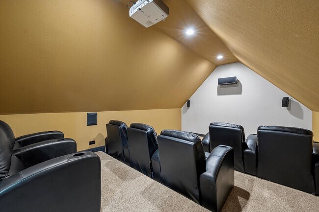 Building Photo - 7030 Flagstone Cir