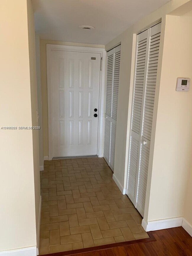 Building Photo - 15292 SW 46th Ln