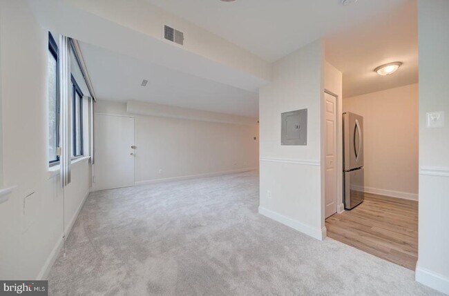 Building Photo - 515 N Armistead St