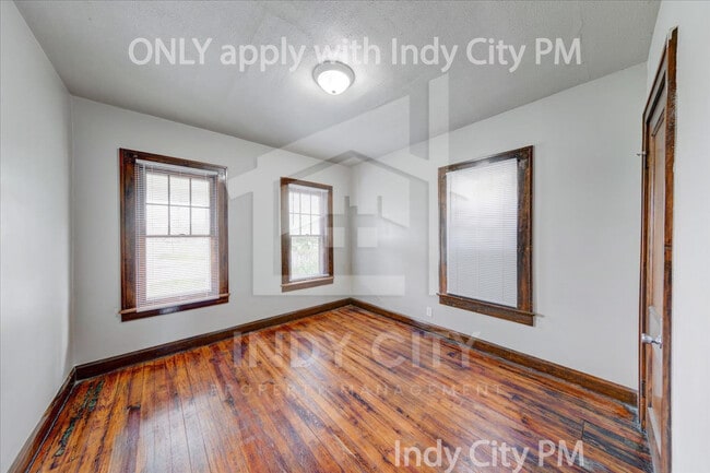 Building Photo - 953 N Linwood Ave