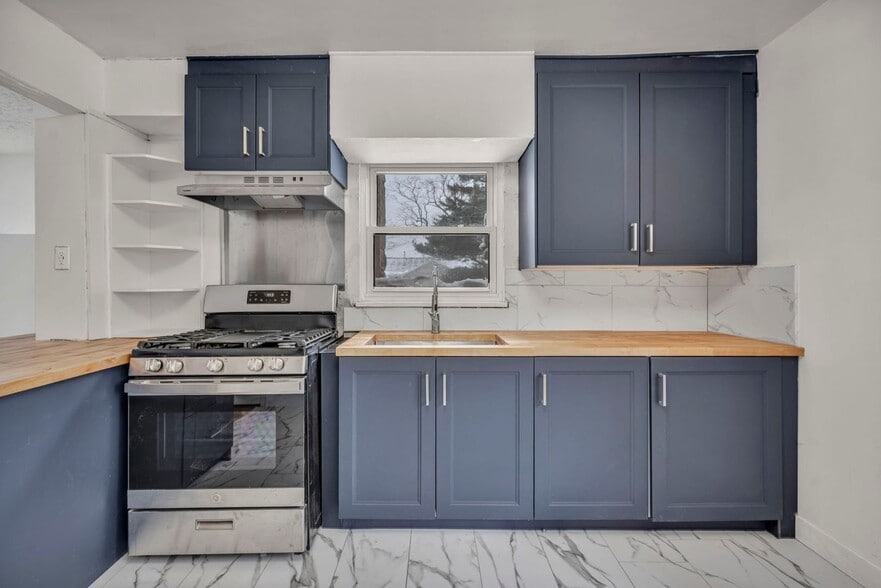 Building Photo - 6606 Ridgeview Rd