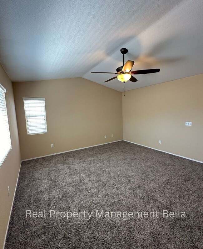 Building Photo - 3 Bed 3 Bath Perris Home w/ Office Space & Community Pool