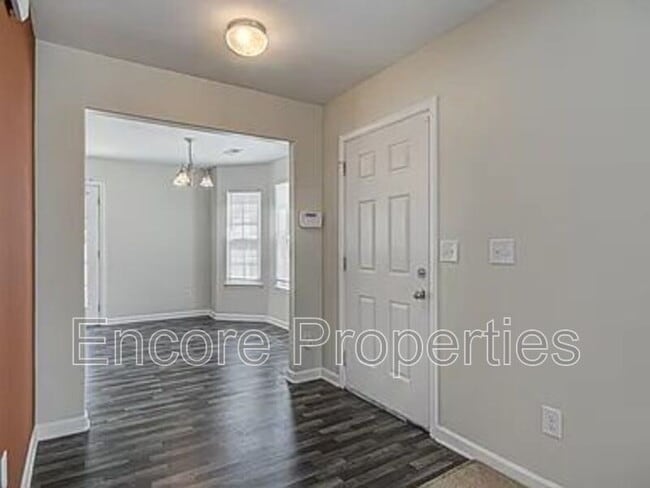 Building Photo - 4293 Youngstown Dr