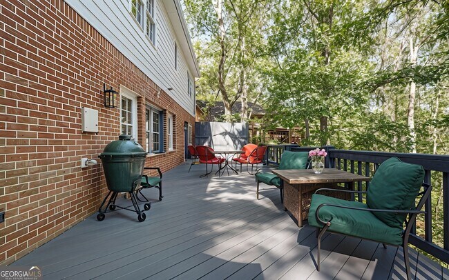 Building Photo - 80 Cliffcreek Trce NE