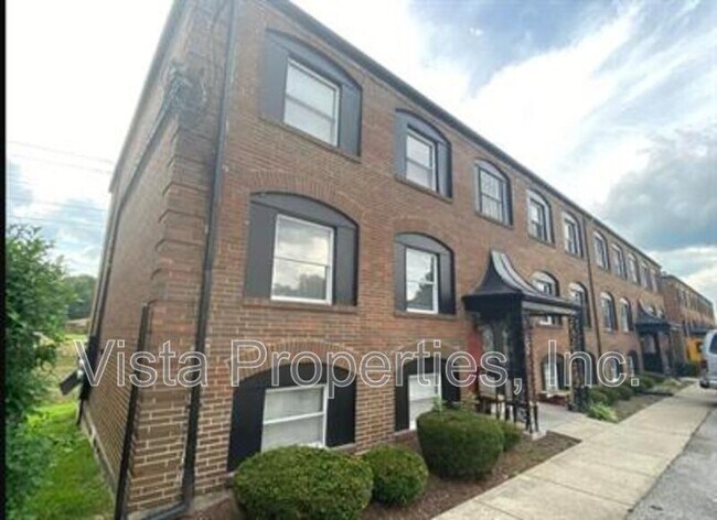 Primary Photo - 4903 Saddlebrook Ln