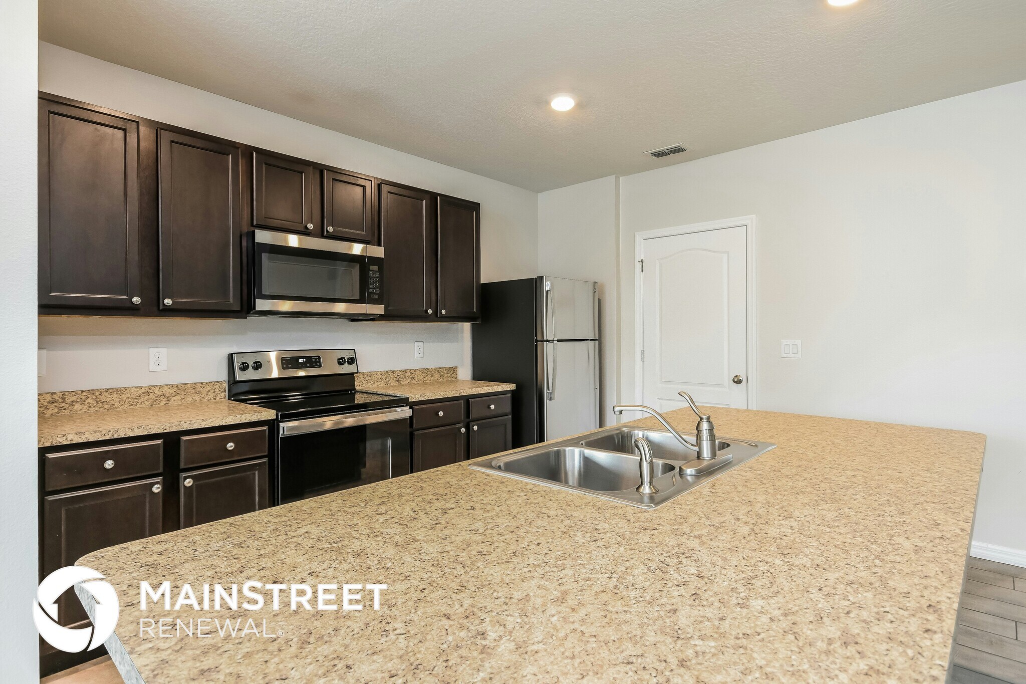 Building Photo - 703 Kindred Ln