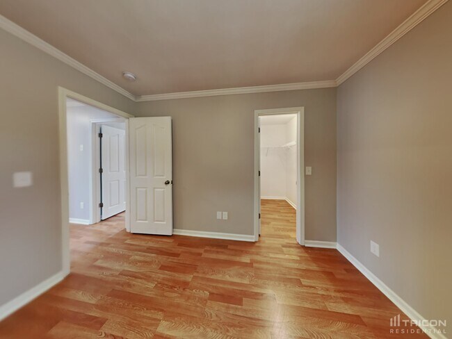 Building Photo - 4522 Esmeralda Drive