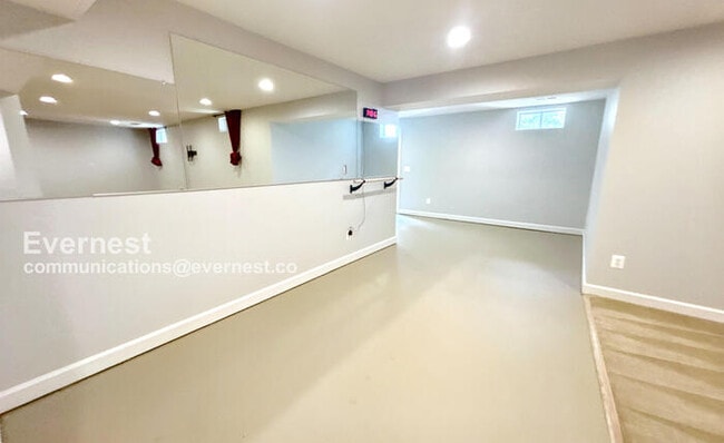 Building Photo - 1013 Dorthea Ct