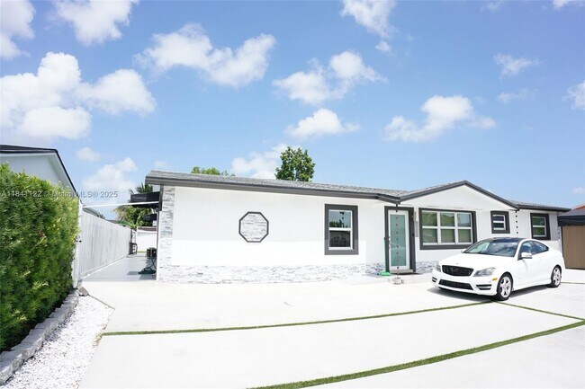 Primary Photo - 20301 SW 118th Ave