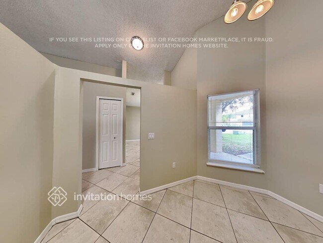 Building Photo - 16015 Buxley Ct