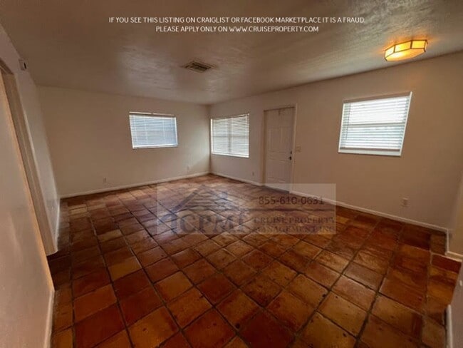 Interior Photo - 1609 S Federal Hwy Lake Worth, FL 33460