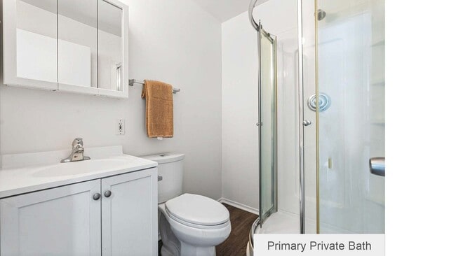 Building Photo - 571 S Taft St