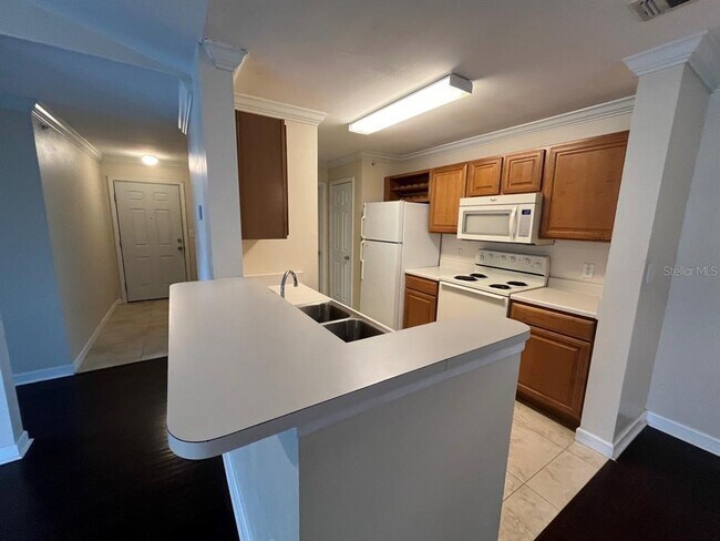Building Photo - 18119 Back Stretch Ln