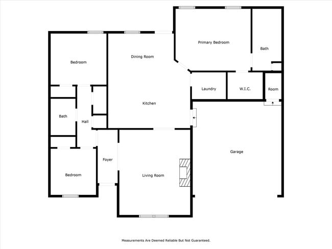 Building Photo - Charming 3BR Brick Home with Private Yard ...