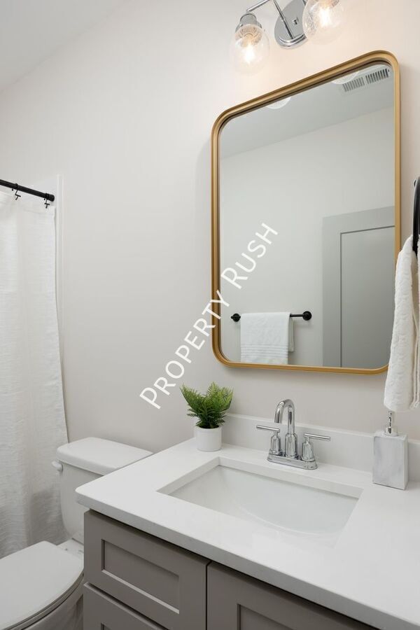 Building Photo - 109 Scruggs St