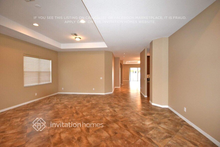 Building Photo - 20018 Oakflower Ave