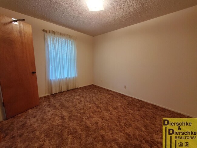 Building Photo - Cute 3 Bedroom 2 Bath House Near the Base COMING SOON!
