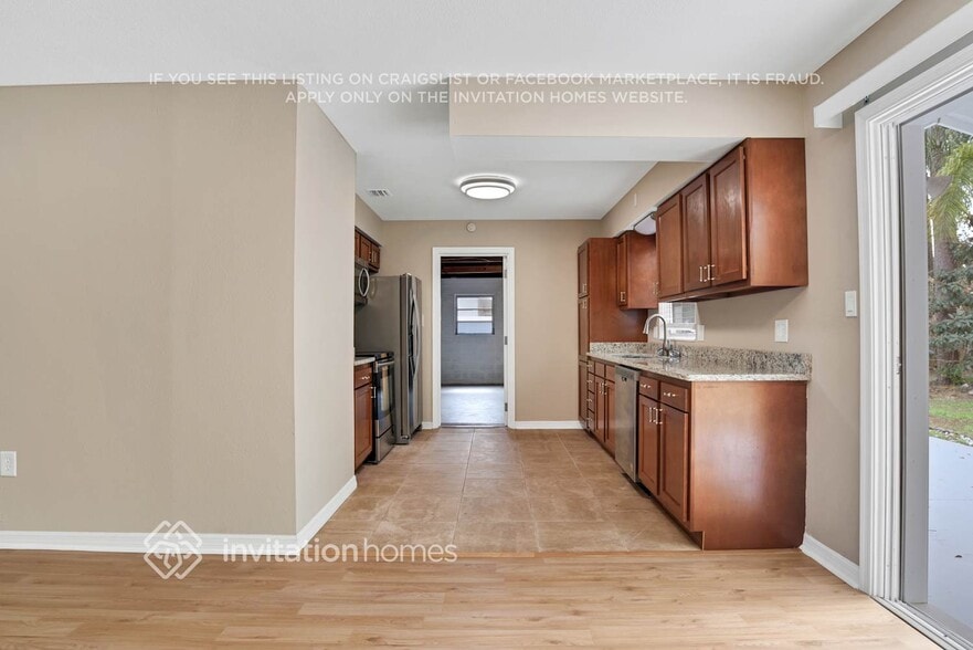 Building Photo - 2800 Clearfield Ave