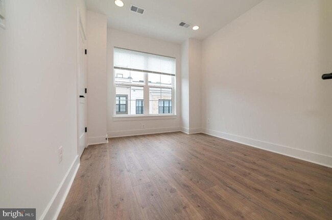 Building Photo - 7353 Blade Dr