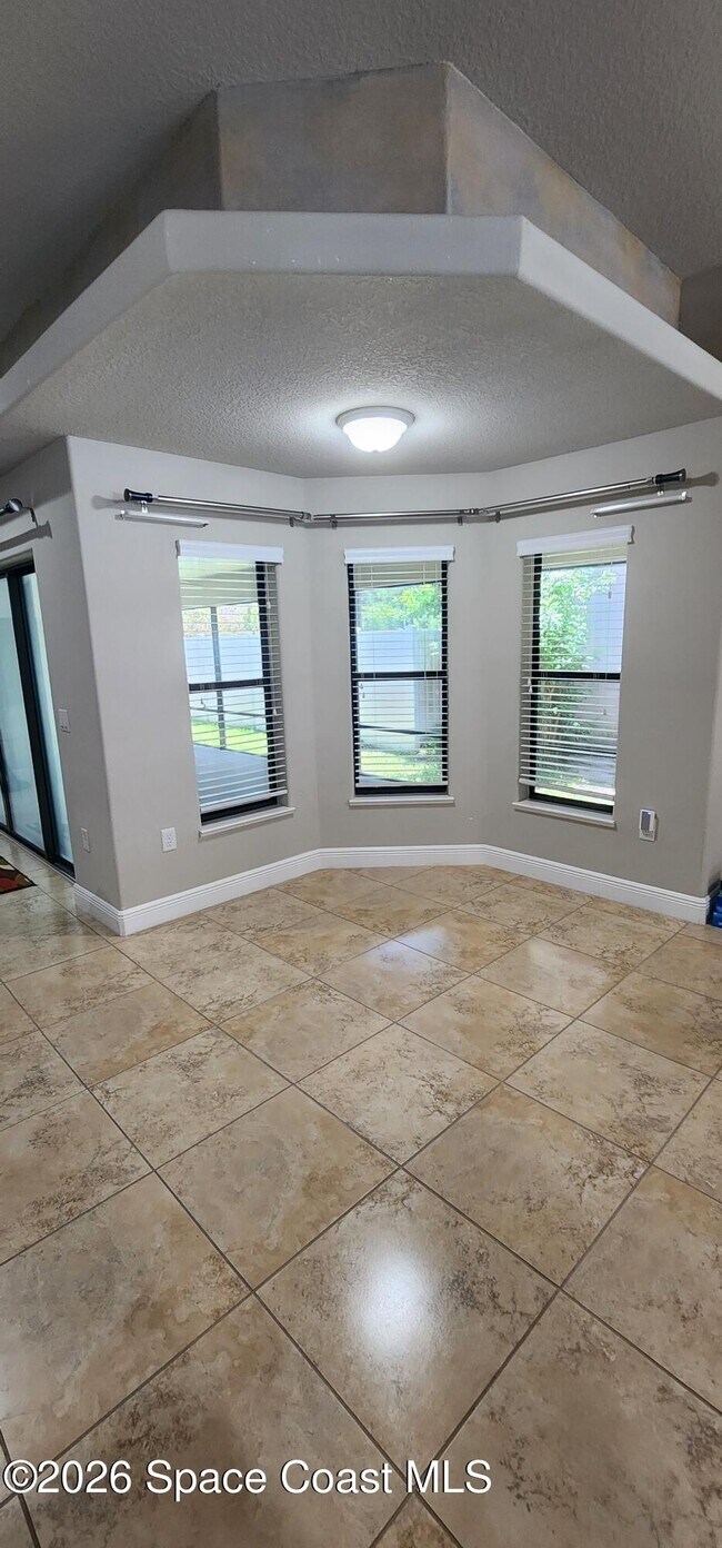 Building Photo - 1247 Donegal Dr