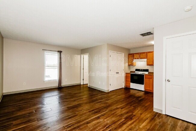 Building Photo - 1702 W Michigan St