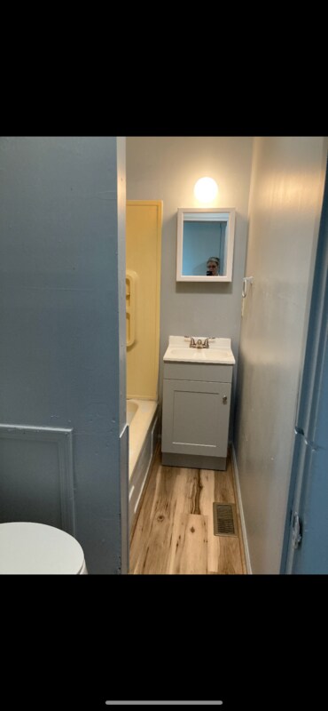 Building Photo - 600 Mc Clure Ave