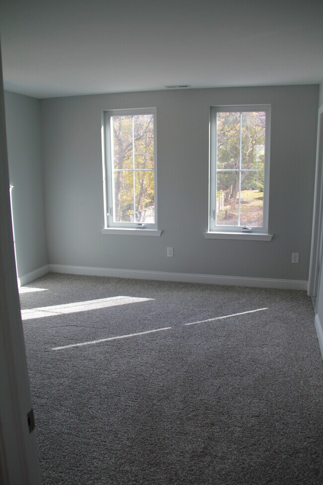 Building Photo - 55 Franklin Ave