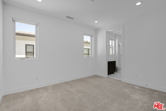 Building Photo - 20056 Mersey Ln