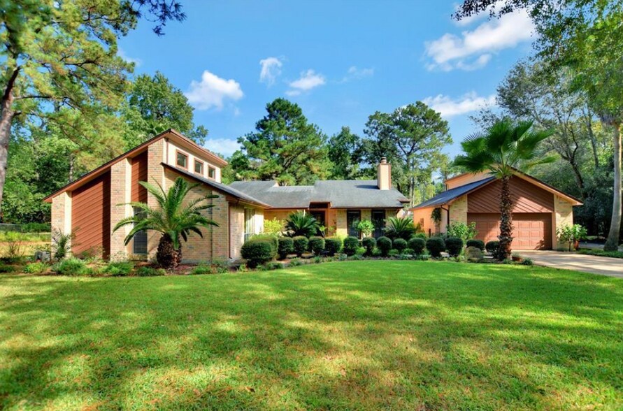 Building Photo - 12722 Cypress Pass Loop E