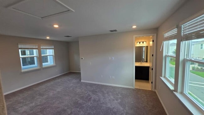 Building Photo - 14768 Field Daisy Dr