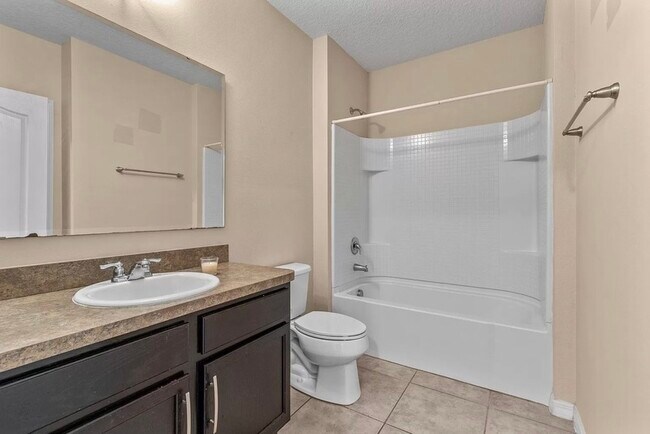 Building Photo - 7806 Tanbier Dr