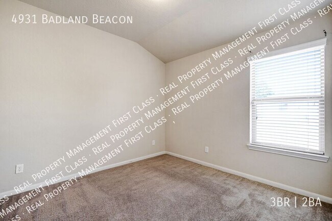 Building Photo - 4931 Badland Beacon