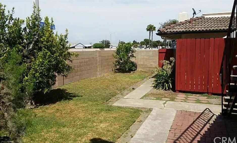 Building Photo - 17011 Pinehurst Ln