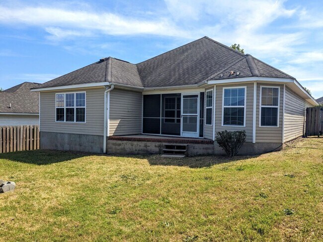 Building Photo - 508 Simoni Pl