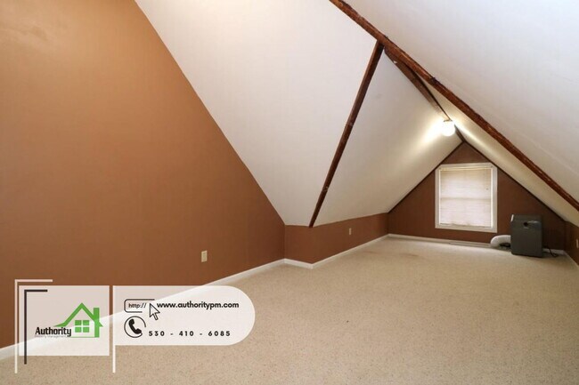 Building Photo - 1804 Chestnut St