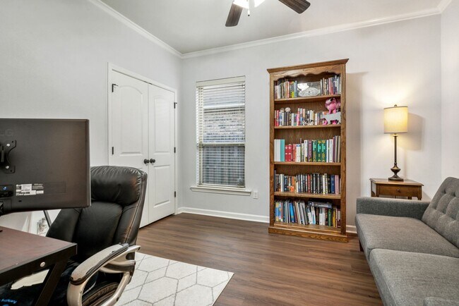 Building Photo - 8511 Arabella Ave