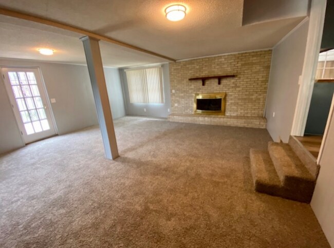 Building Photo - 179 Wessington Pl