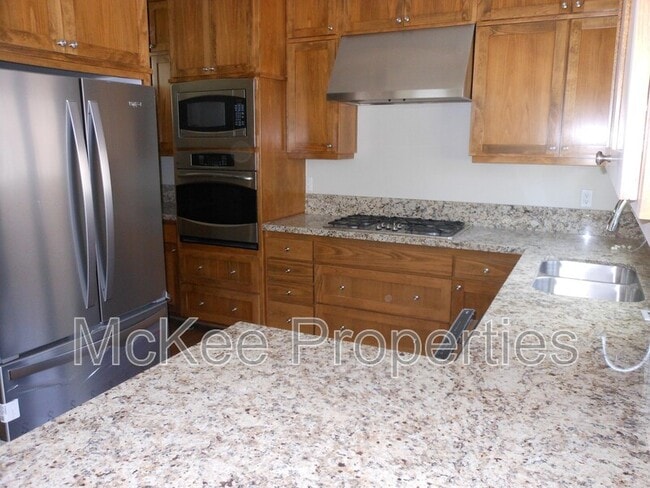 Building Photo - 269 D Ave