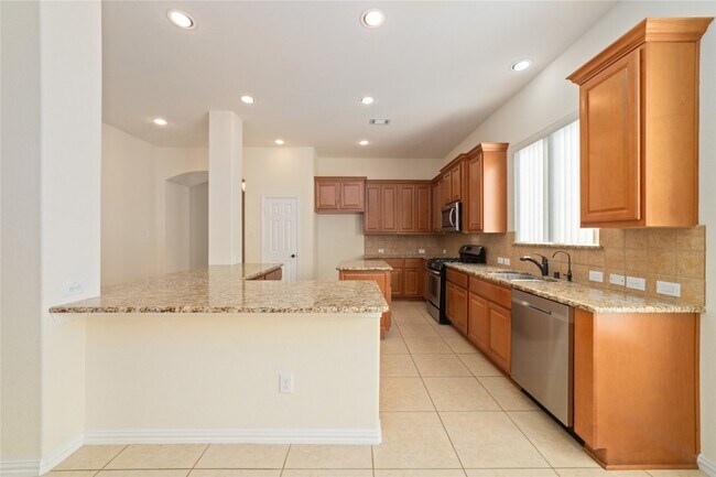 Building Photo - 16726 Aliana Lakes Ct