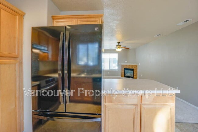 Building Photo - 4000 NE 109th Ave