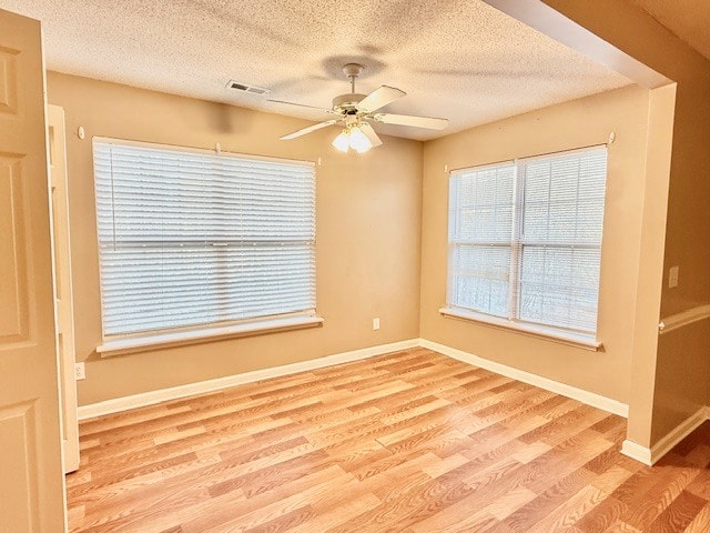 Building Photo - 533 3rd Loop Rd