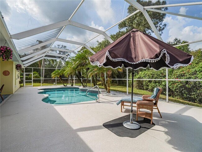 Building Photo - 5873 Pine Ridge Cir