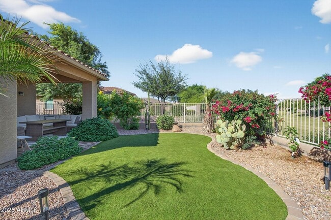 Building Photo - 8984 W Diana Ave